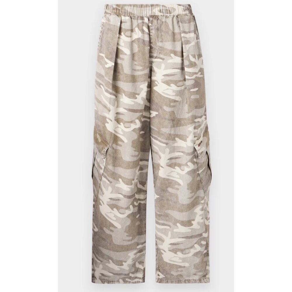 Urban Outfitters BDG 90’s Bobbi Baggy Cocoon Pull-On Pant Gray Brown Camo Sm